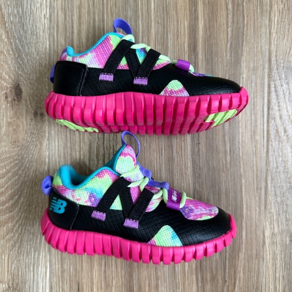 New Balance Kids Playgruv v2 Bungee Size 7 NWOB - Picture 5 of 8